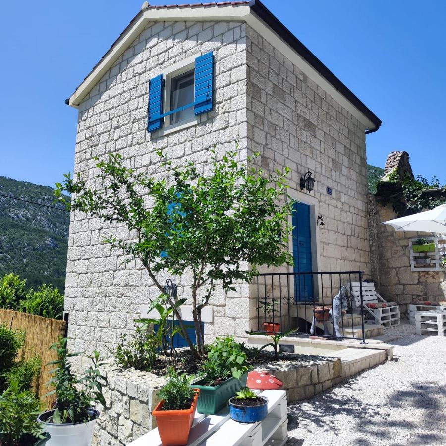 Vintage Stone House Eldo In Podaspilje, Omiš Esterno foto